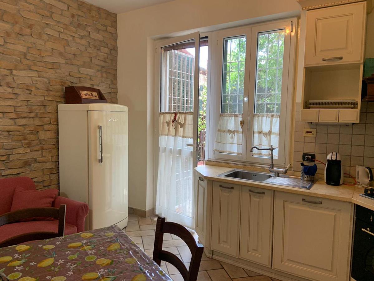 Appia Park Apartament 10 Min Dal Colosseo Roma Ngoại thất bức ảnh