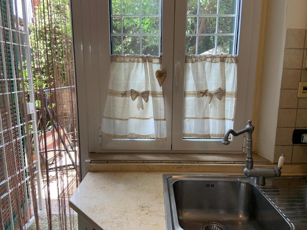 Appia Park Apartament 10 Min Dal Colosseo Roma Ngoại thất bức ảnh